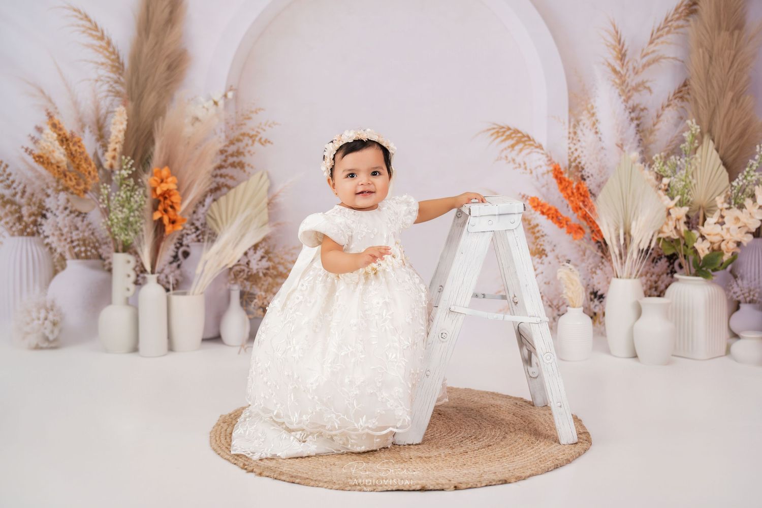 sesion de bautizo para bebe con ropon fotos profesionales en mexicali en yuma arizona