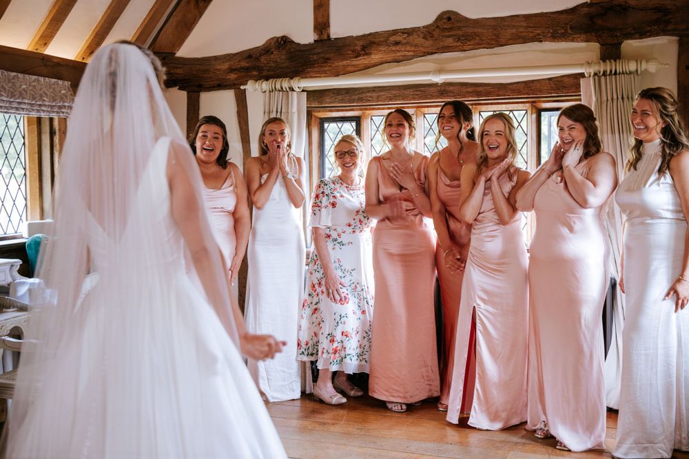 Cain manor wedding photographer, wedding photographer Hampshire