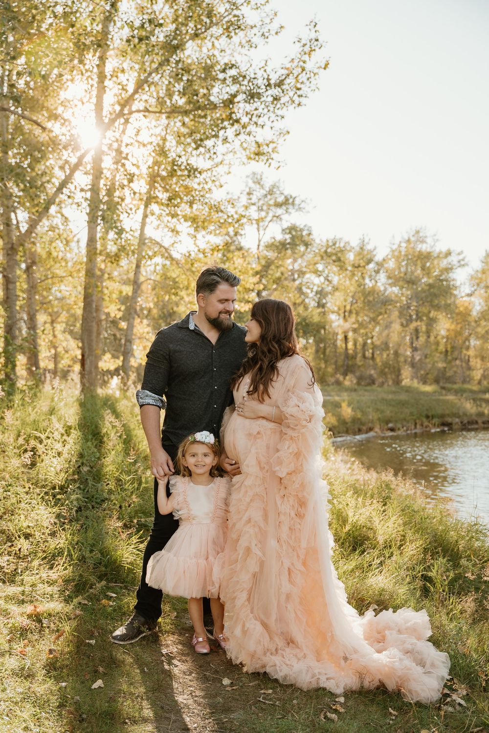 Calgary Maternity Photographer, Maternity Photos Calgary, Maternity and Newborn Photos Calgary