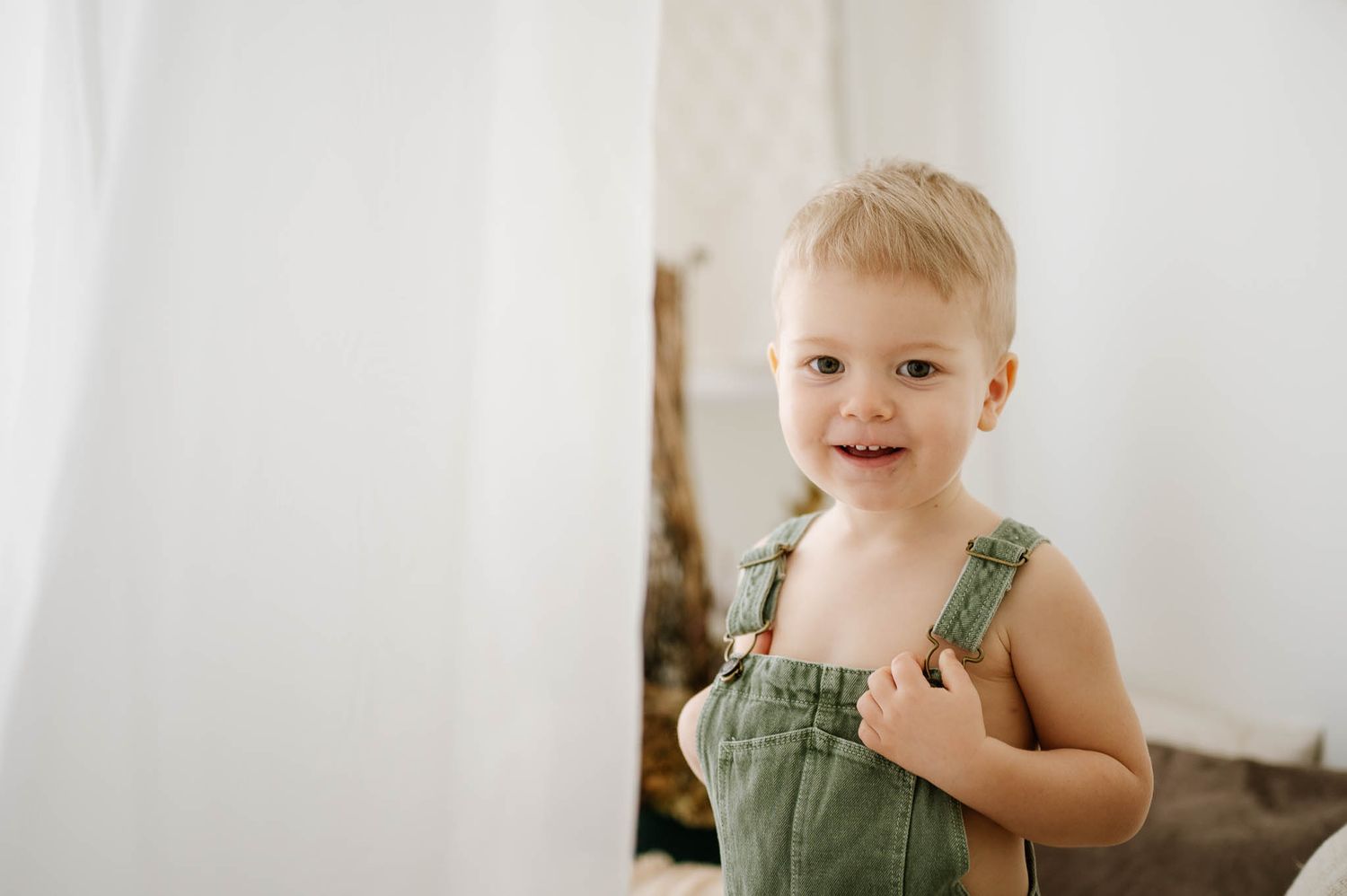Fotografo bambini in studio a Verona. Fotografo di famiglia a Verona. Servizio fotografico di famiglia