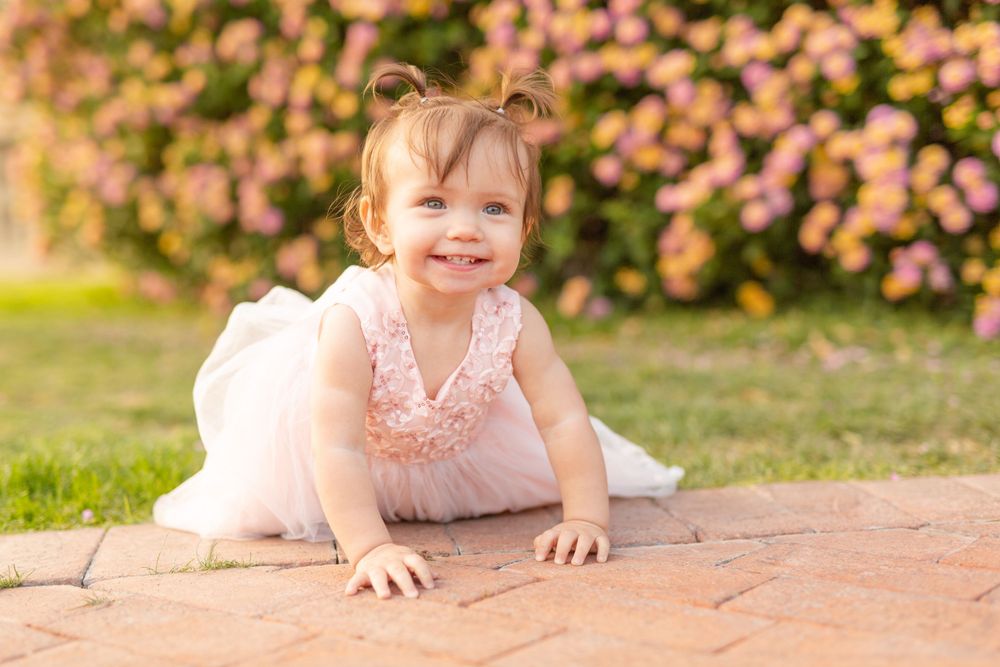 One Year Old Cake Smash at Heritage Square in Phoenix, Arizona by Jen Lynn Studios.