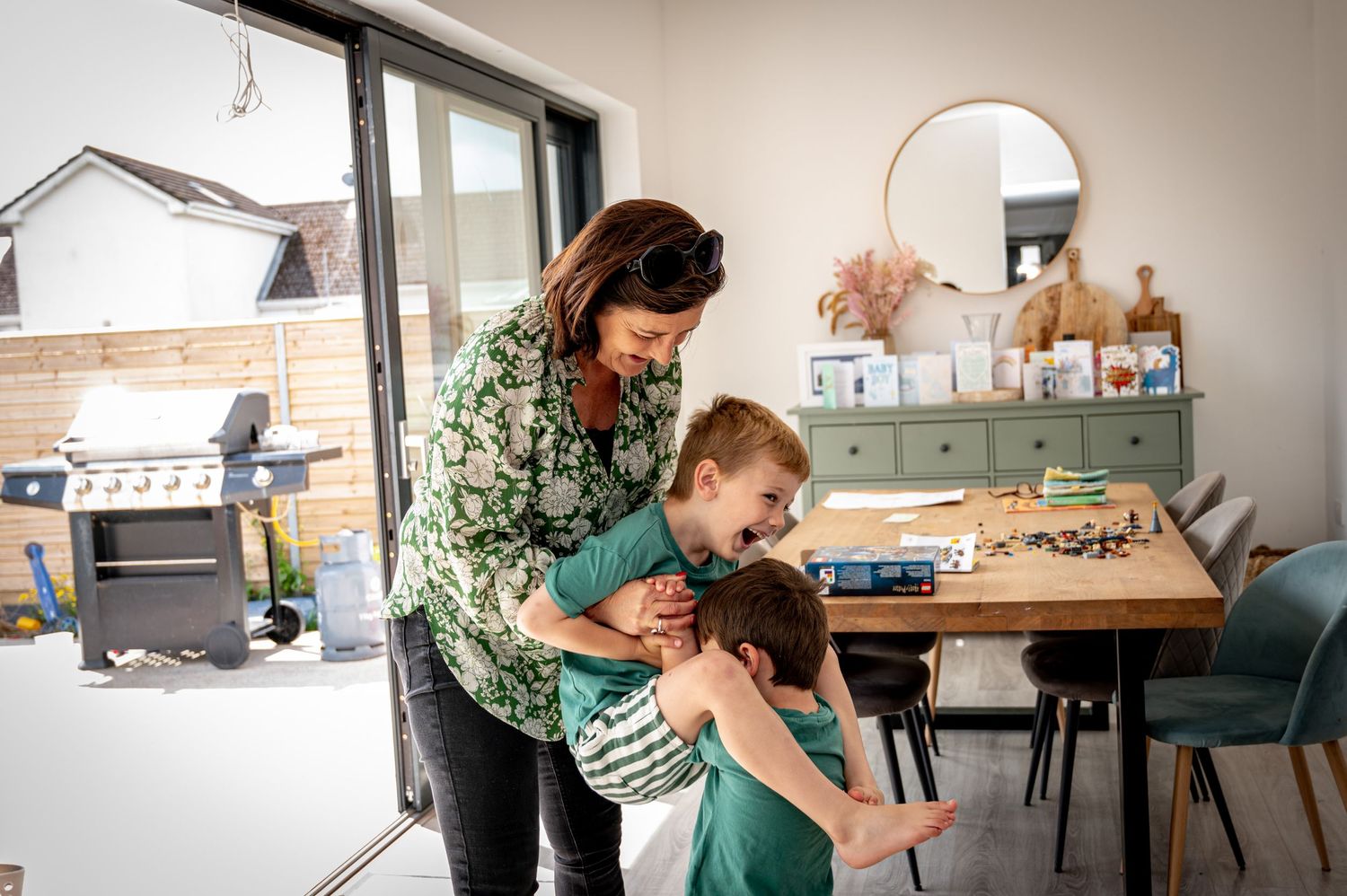 eleanor barry photography waterford famly session at home intimate loving fun