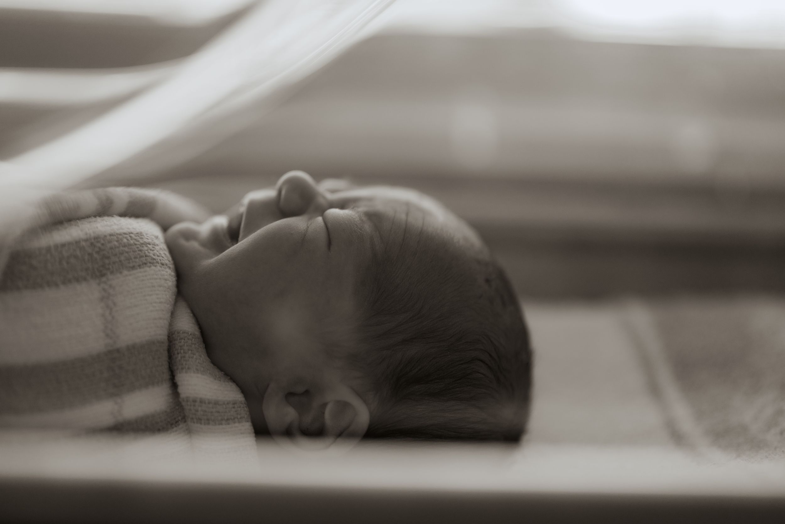 Fresh 48 newborn session, in hospital session. newborn photography Bathurst