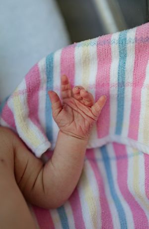 Fresh 48 newborn session, in hospital session. newborn photography Bathurst