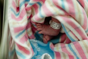 Fresh 48 newborn session, in hospital session. newborn photography Bathurst
