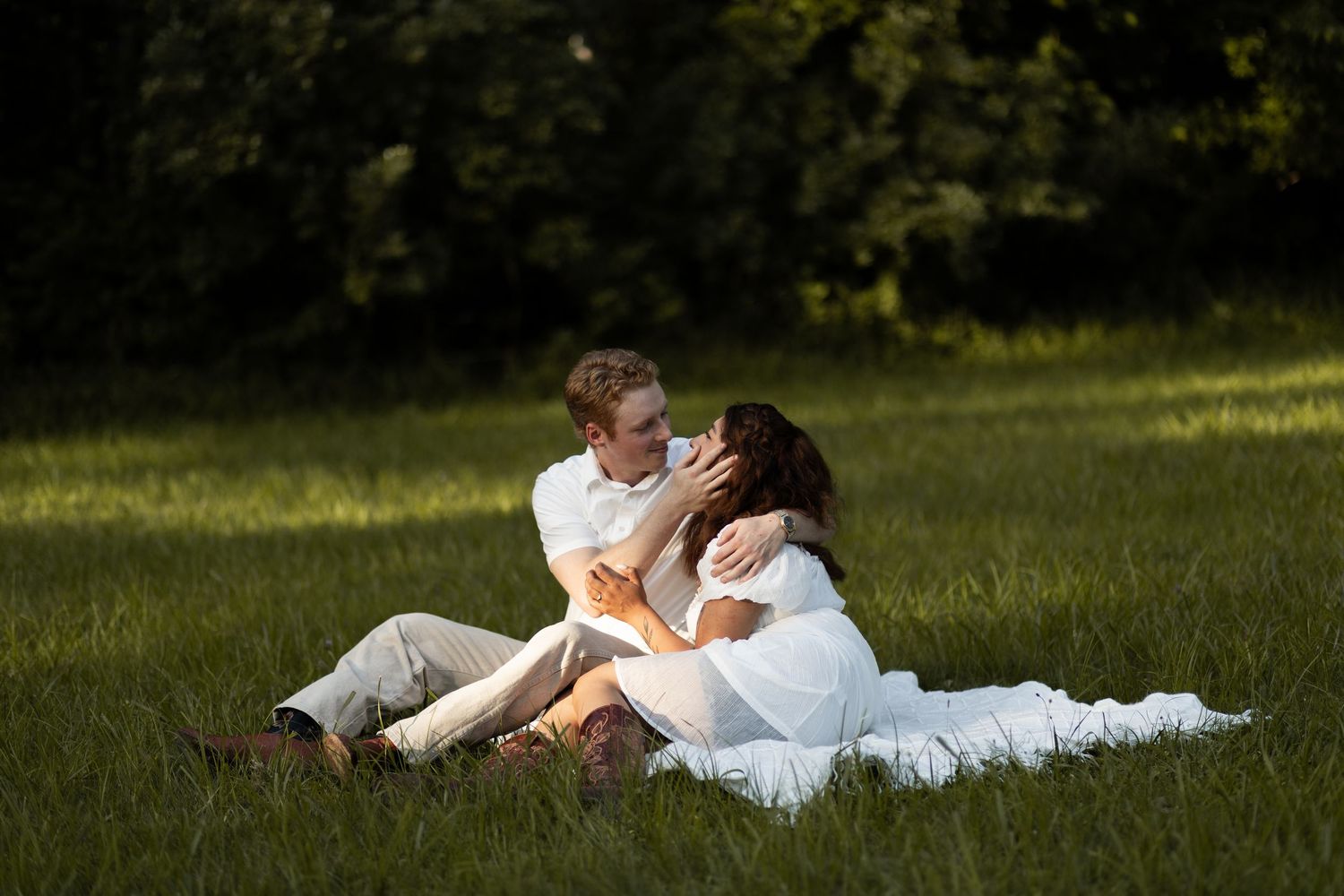 Engagement session, Strasburg VA, Outdoor couples photos