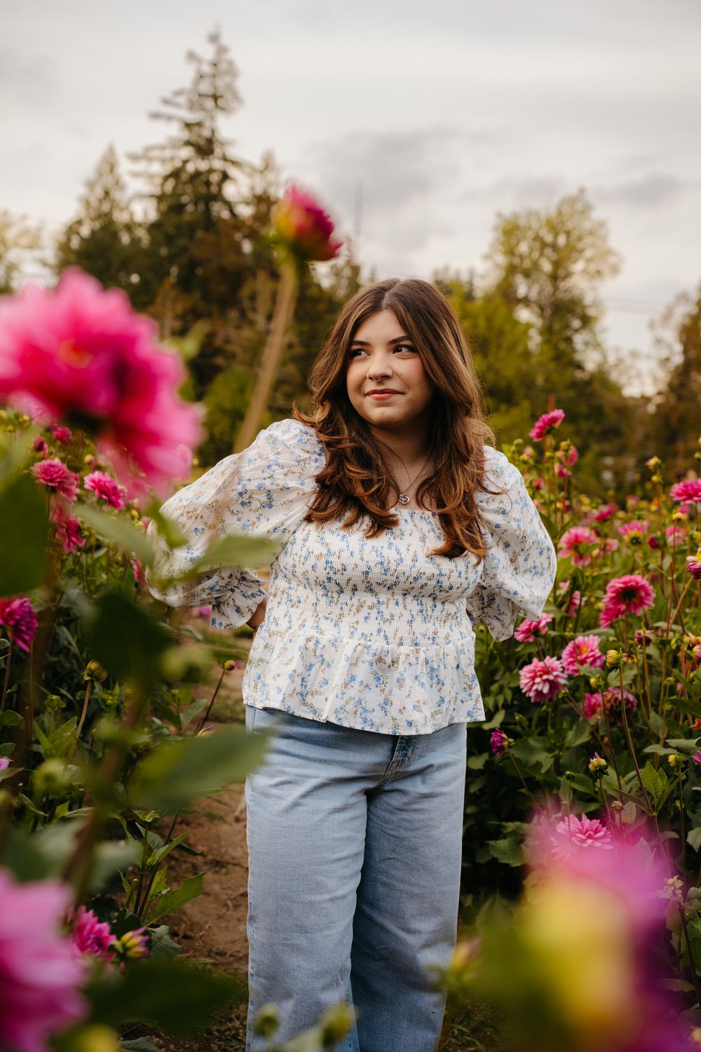 BECCAWPHOTOGRAPHY - Olympia Washington senior photography

Lynch Creek Dahlia , Shelton WA