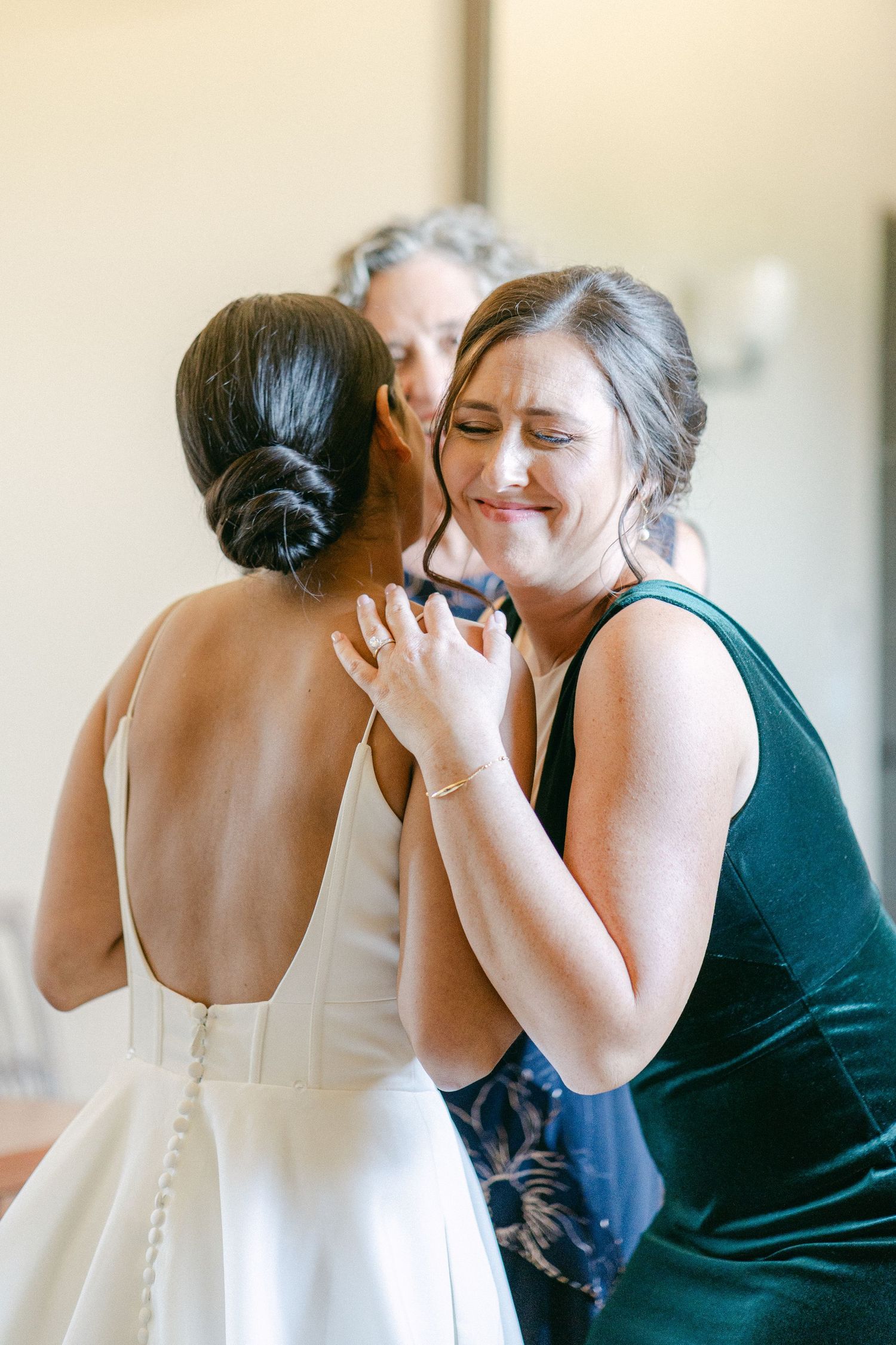 Annie Strever Wedding Editorial Fine Photography Lott Hall Herman Park Houston Texas Country Club Getting ready bridal