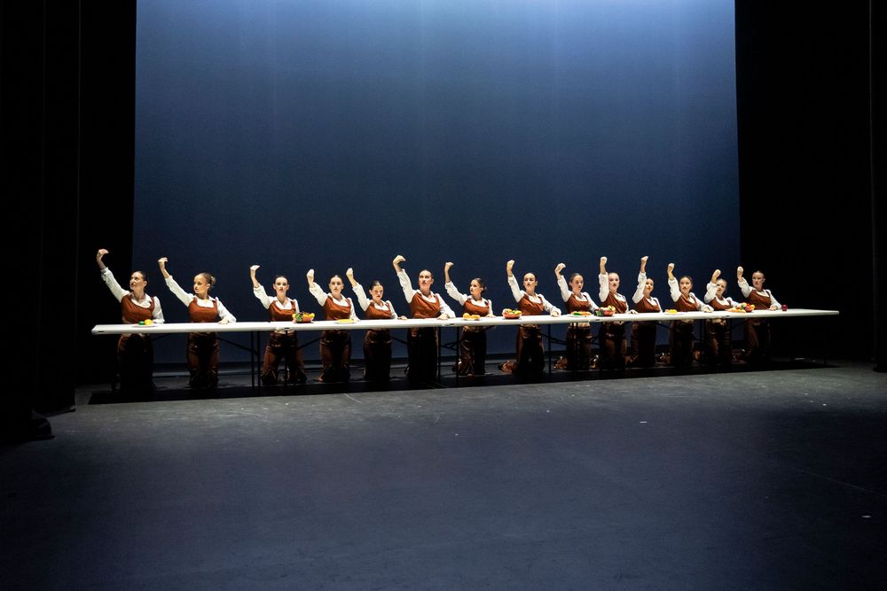 photo d'un groupe de danseurs. Photographiée lors d'un spectacle danse pour la Sophie Jean Dance Company en Nouvelle Zélande