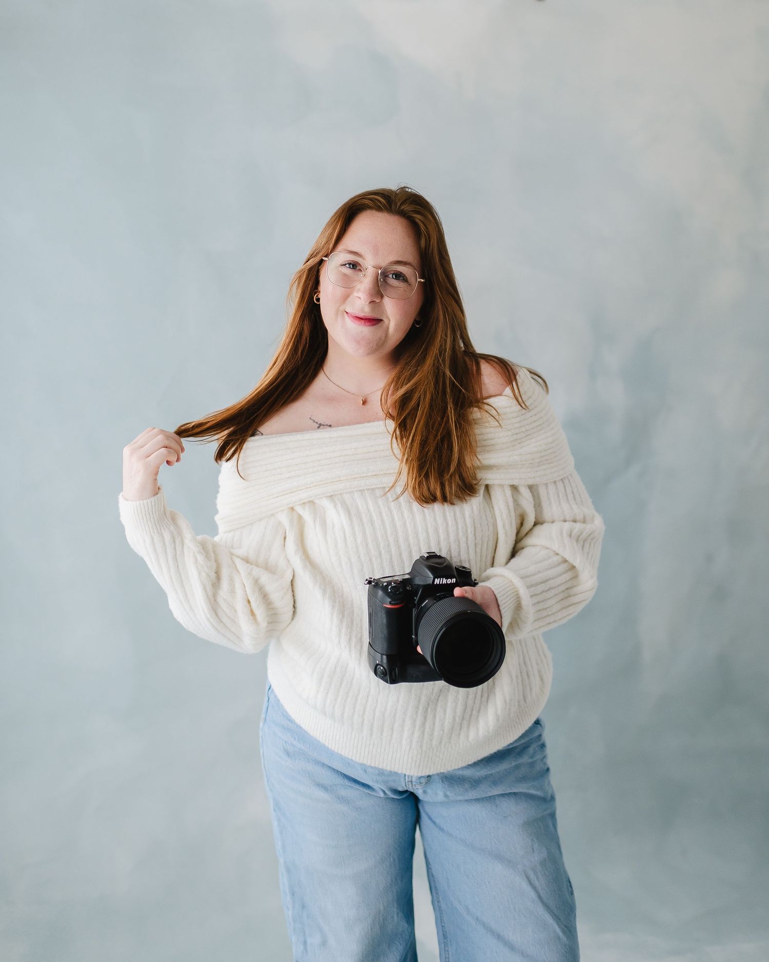 Photographer based in Centennial Colorado. Denver Colorado photographer for maternity, newborn, baby milestones & Family