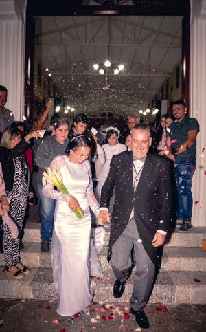 Fotografia de Bodas en Greenville SC, Salida de los novios de la iglesia, salida de los recien casados de la iglesia