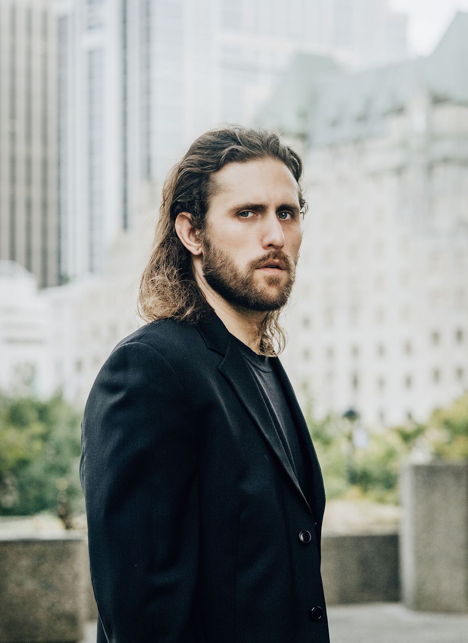 Portrait of a Man in a Suit, Studio photography. Modeling. Fashion photography, outdoor photography,