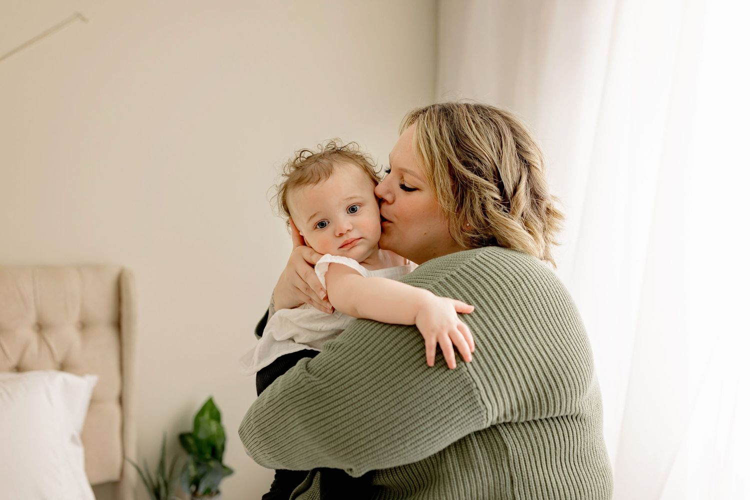 Fairbanks Alaska newborn baby and family photographer, lifestyle photography