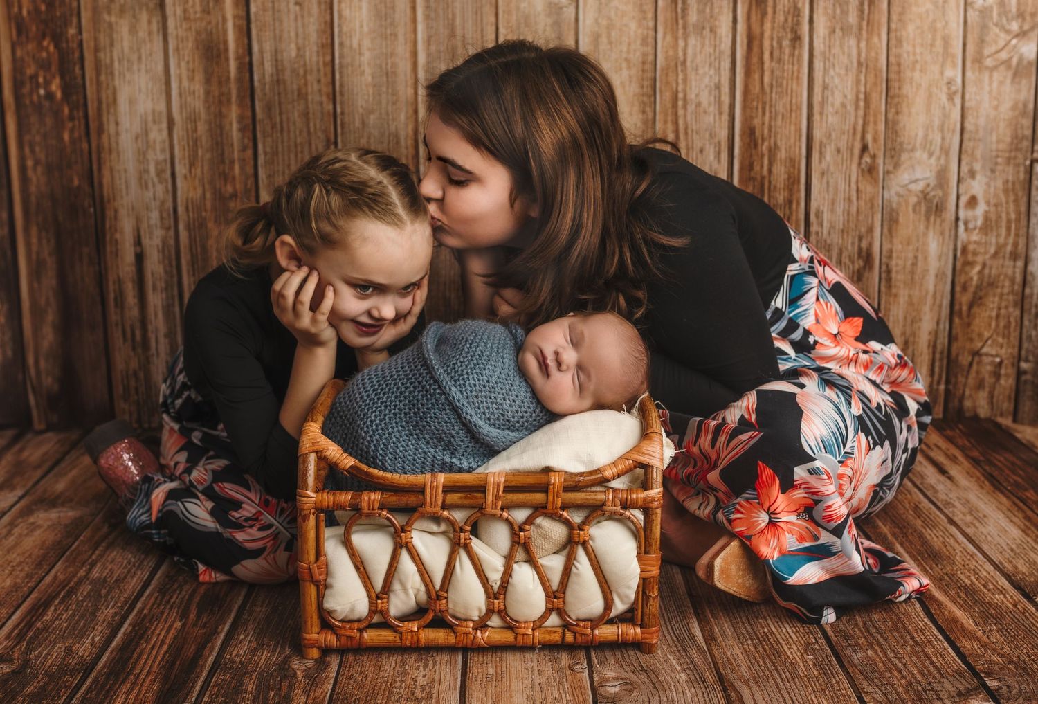 Charlottesville, Virginia Newborn Photographer, family photography, baby photography