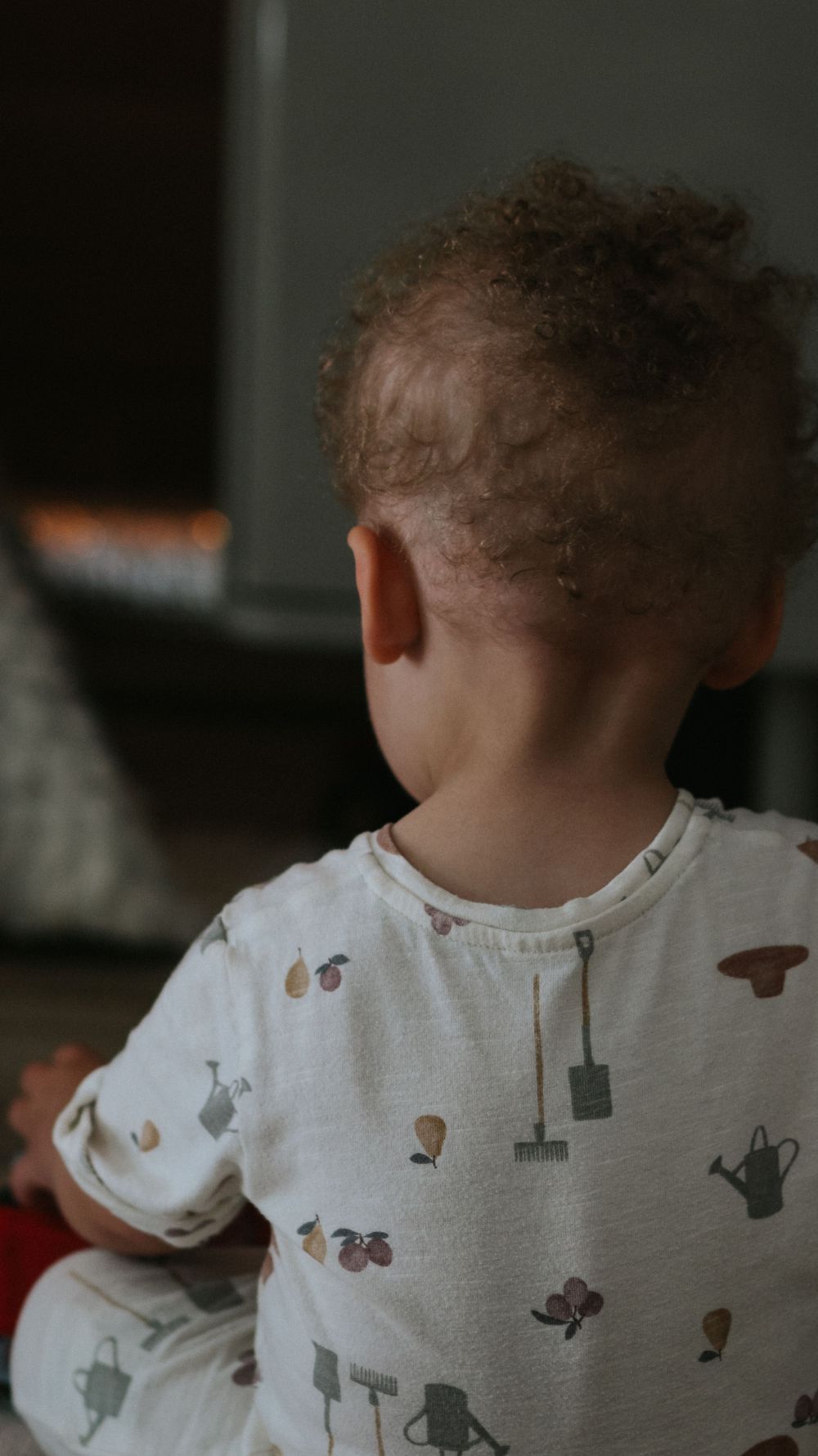 Vancouver Family and Motherhood Photographer offering natural and candid mommy and me sessions indoors or outdoors