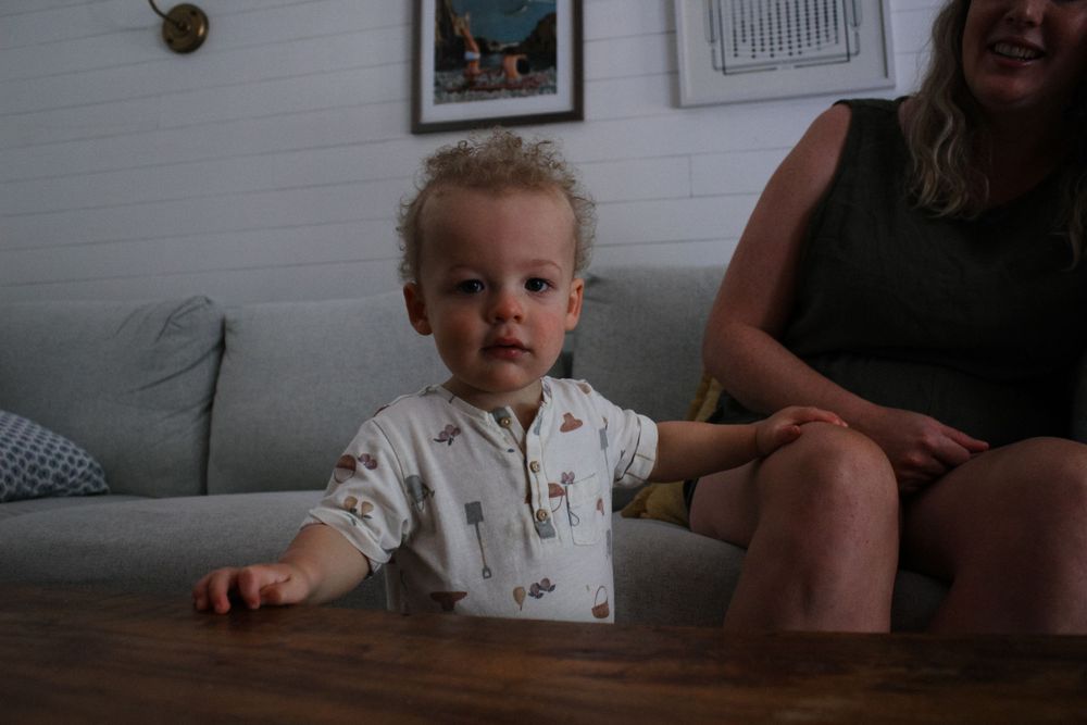 Vancouver Family and Motherhood Photographer offering natural and candid mommy and me sessions indoors or outdoors
