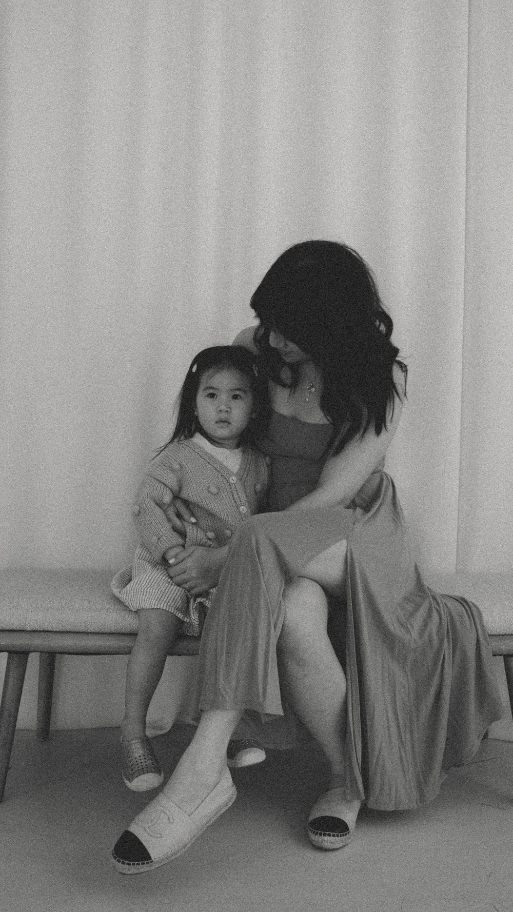 Vancouver Family and Motherhood Photographer offering candid, natural Sessions for pregnancy, newborn, breastfeeding, mommy and me sessions.