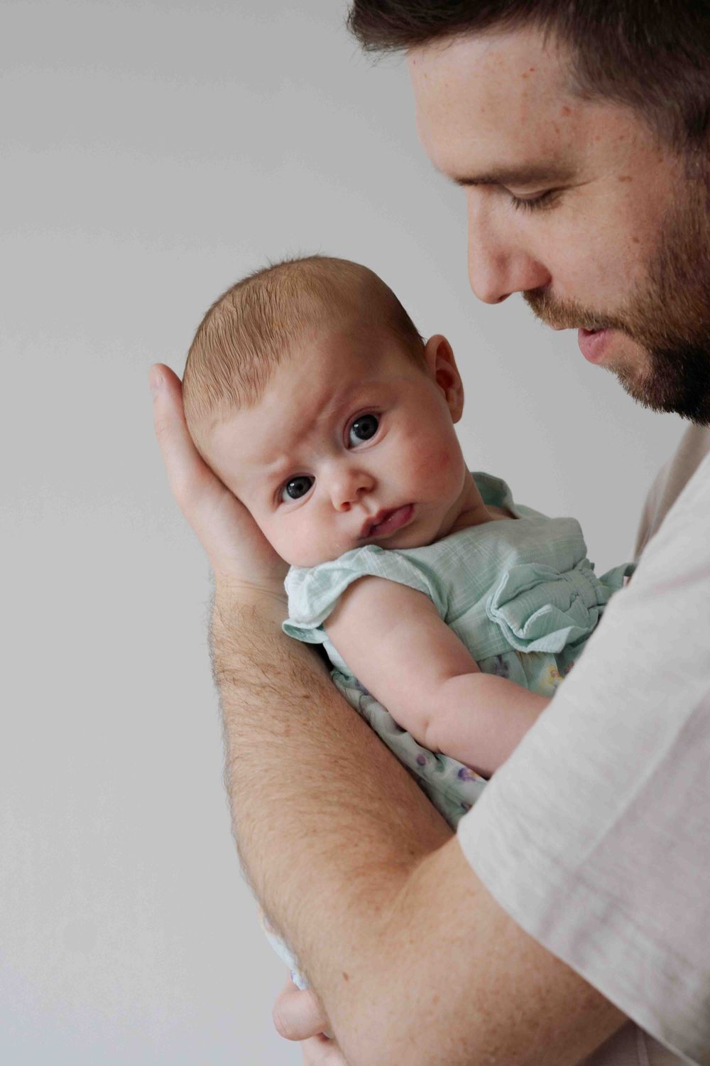 New born baby and parent photoshoot by Bloom Fabulous photography in  Tunbridge Wells, Kent and surrounding areas.