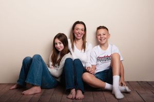 family photoshoot by kara jade photography