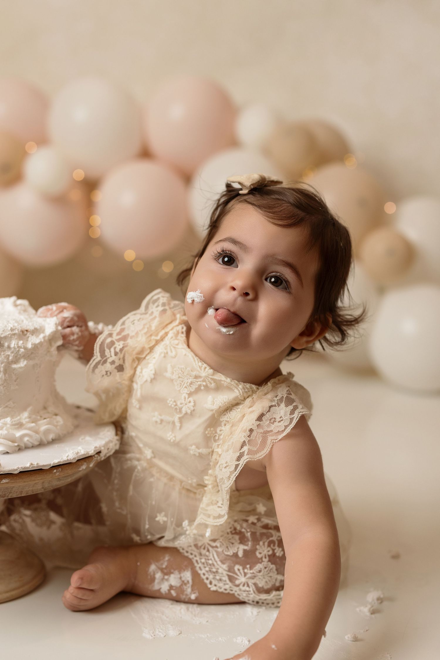 cake smash setup for a first birthday photography session in Santa Clarita
