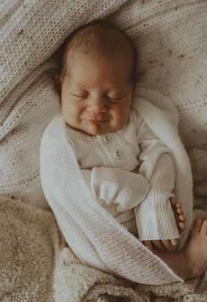 Documenting all walks of life, weddings, maternity, newborn and family photography. Sunshine Coast