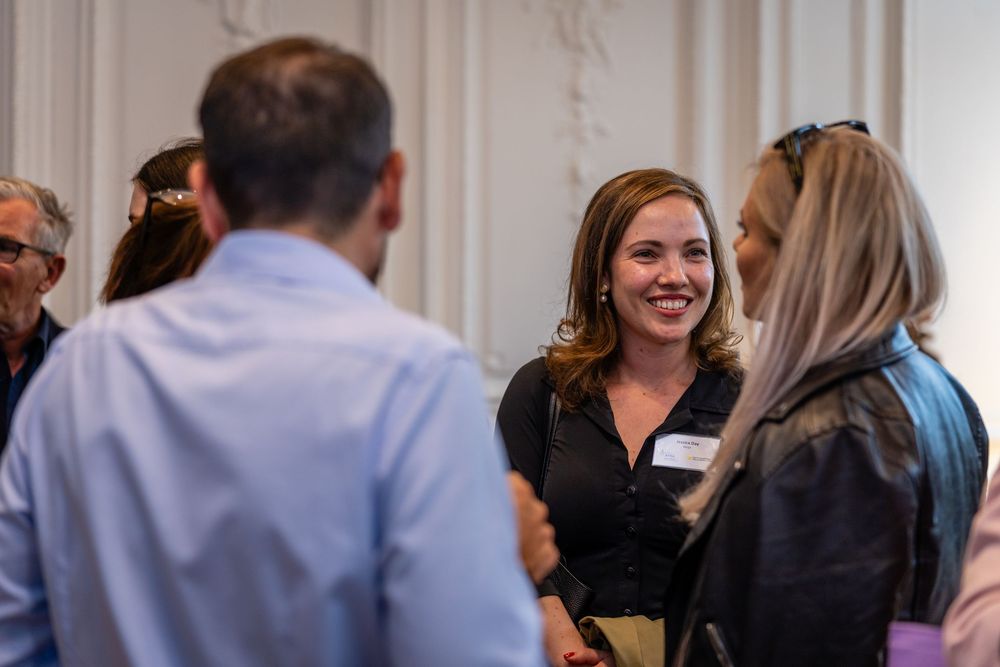 Guests networking at AFBA Commonwealth Bank of Australia reception, Paris - parisianphotographers.com