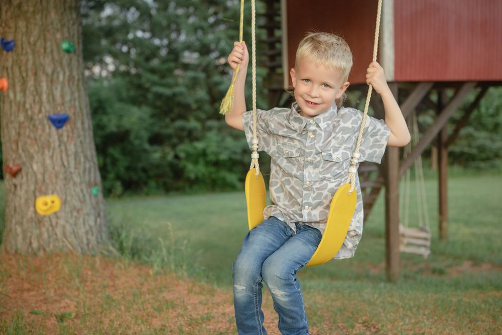 Kendall Kuss Photography Waukesha County family photographer. Family lifestyle photos in Sullivan Wi