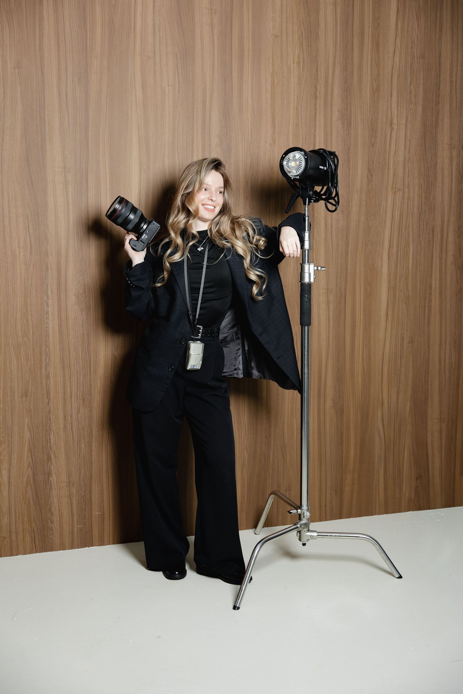 Welcome to Daria Summers Photography, your Toronto, GTA, and destination wedding photographer.in editorial and film wedding photographer