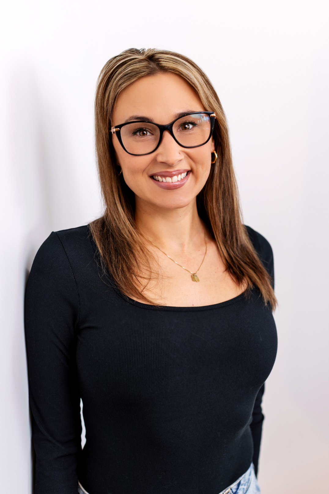 SENIOR ESTHETICIAN  - Melanie Thompson