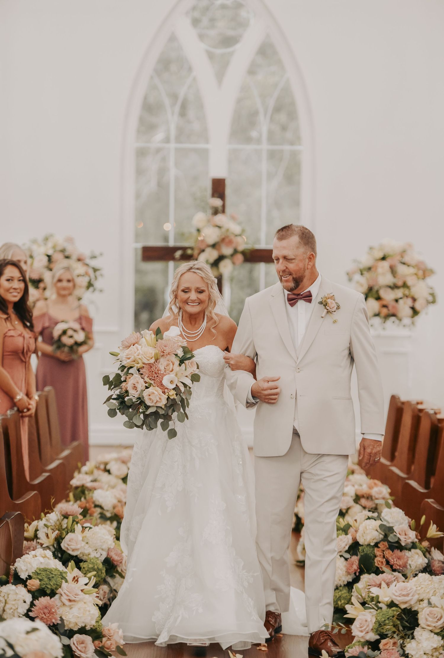 Candid family moments during a romantic North Texas wedding