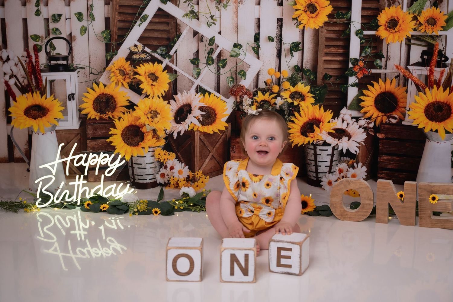 first birthday cake smash photoshoot Aberdeen