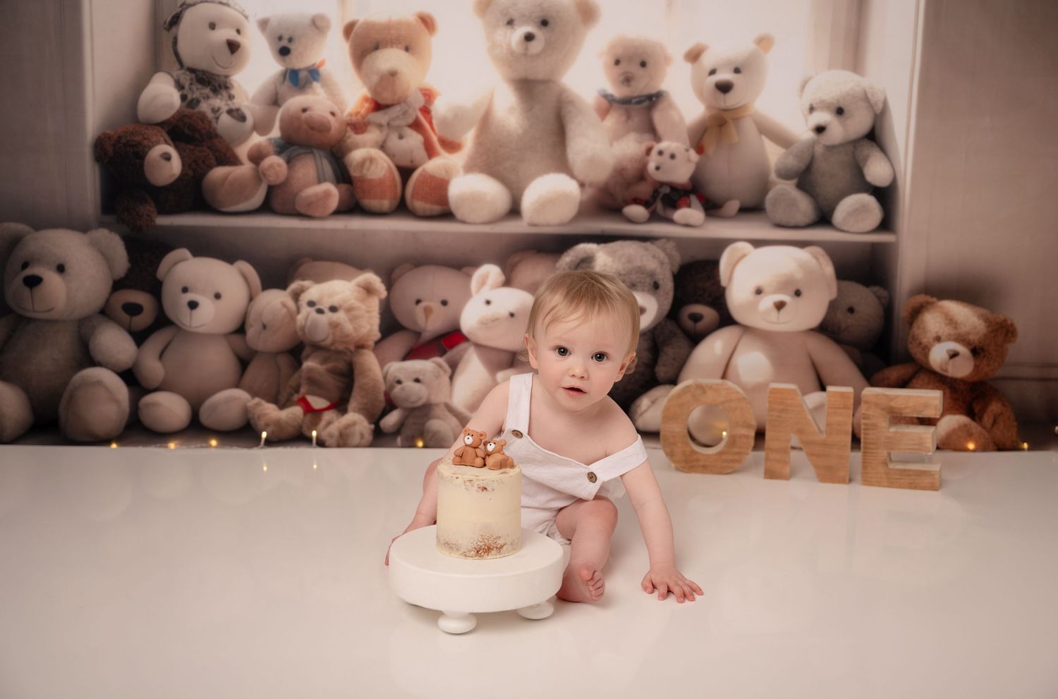 Cake smash photoshoot Aberdeen