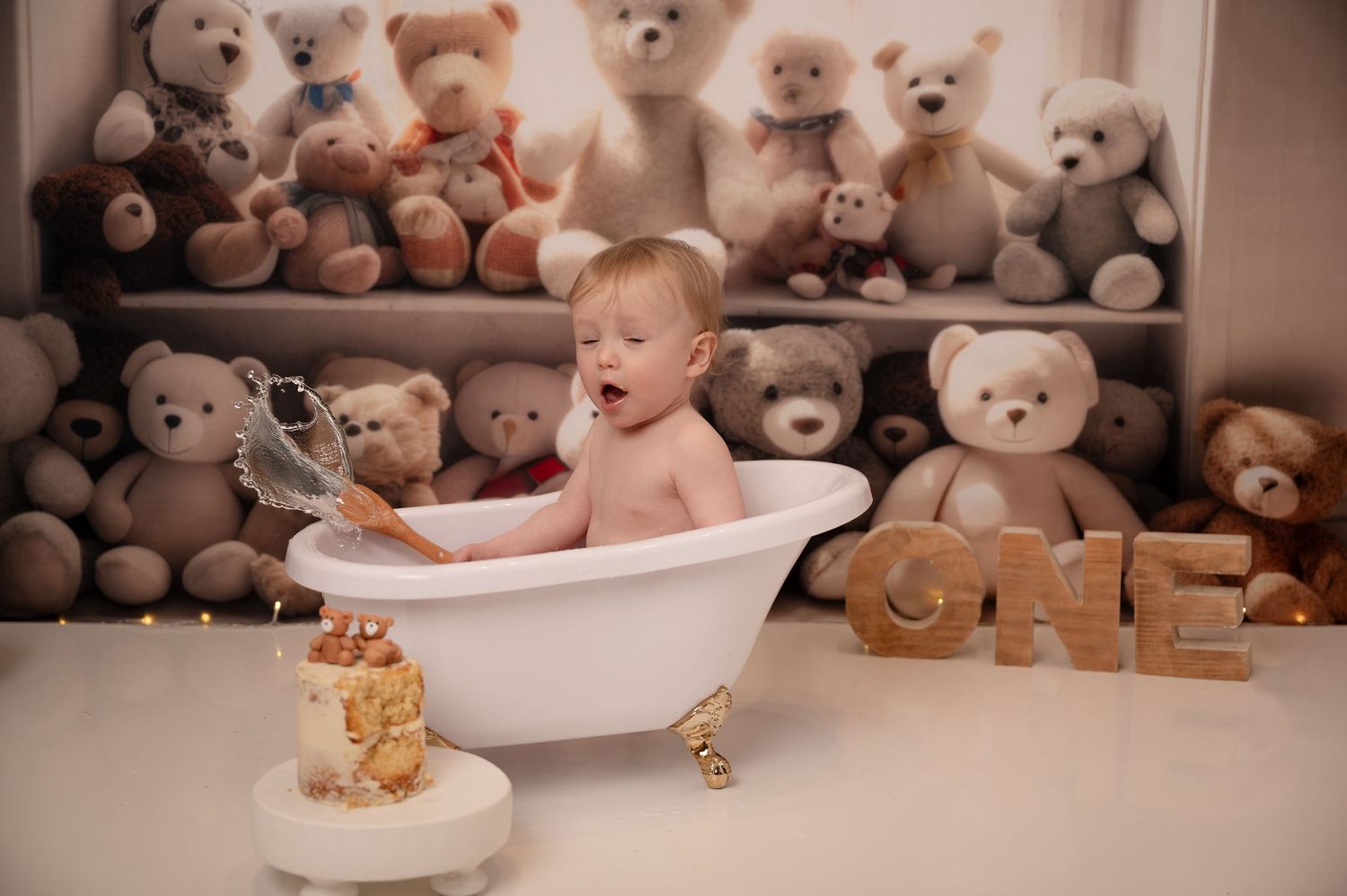 Cake smash photoshoot Aberdeen