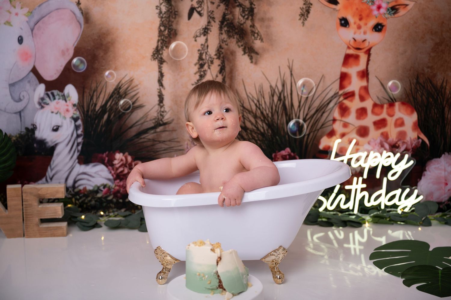 Cake smash photoshoot Aberdeen