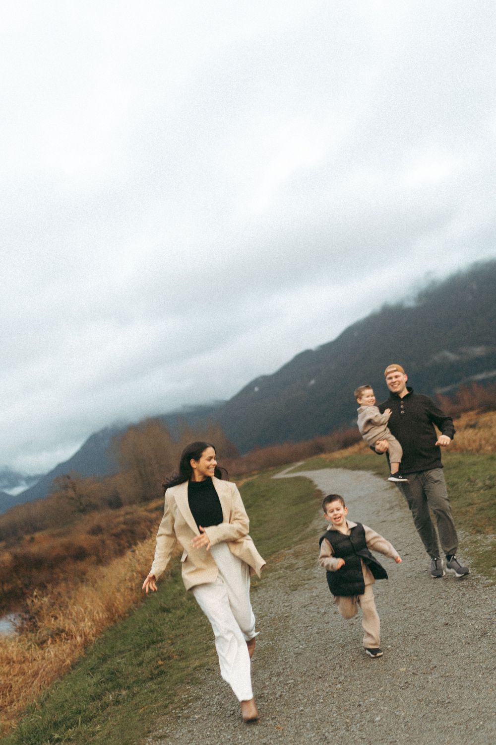 Family Photos at Pitt Lake, Maple Ridge BC