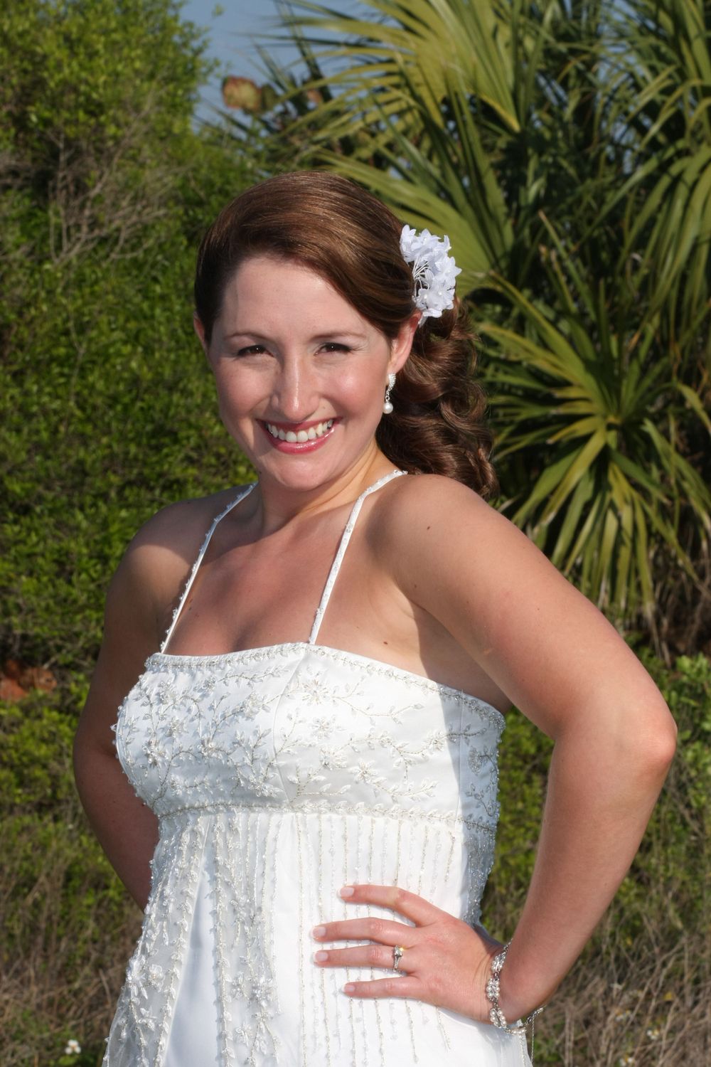 An editorial style micro-wedding photographer in Honeymoon Island, Clearwater, Tampa, St Pete, Naples, Miami, Venice, Sarasota, FL