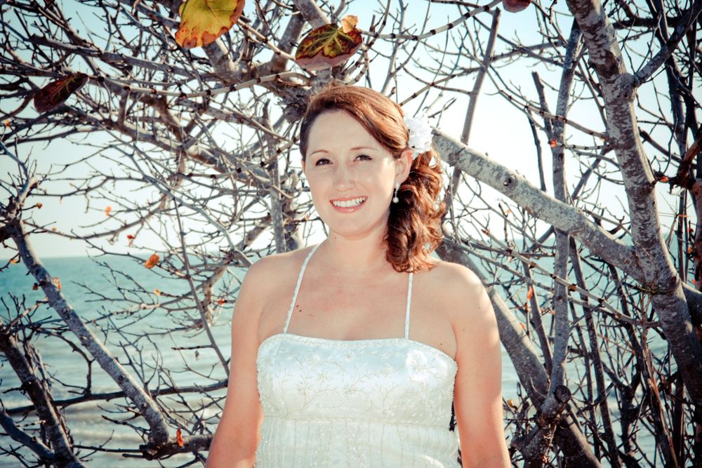 An editorial style micro-wedding photographer in Honeymoon Island, Clearwater, Tampa, St Pete, Naples, Miami, Venice, Sarasota, FL