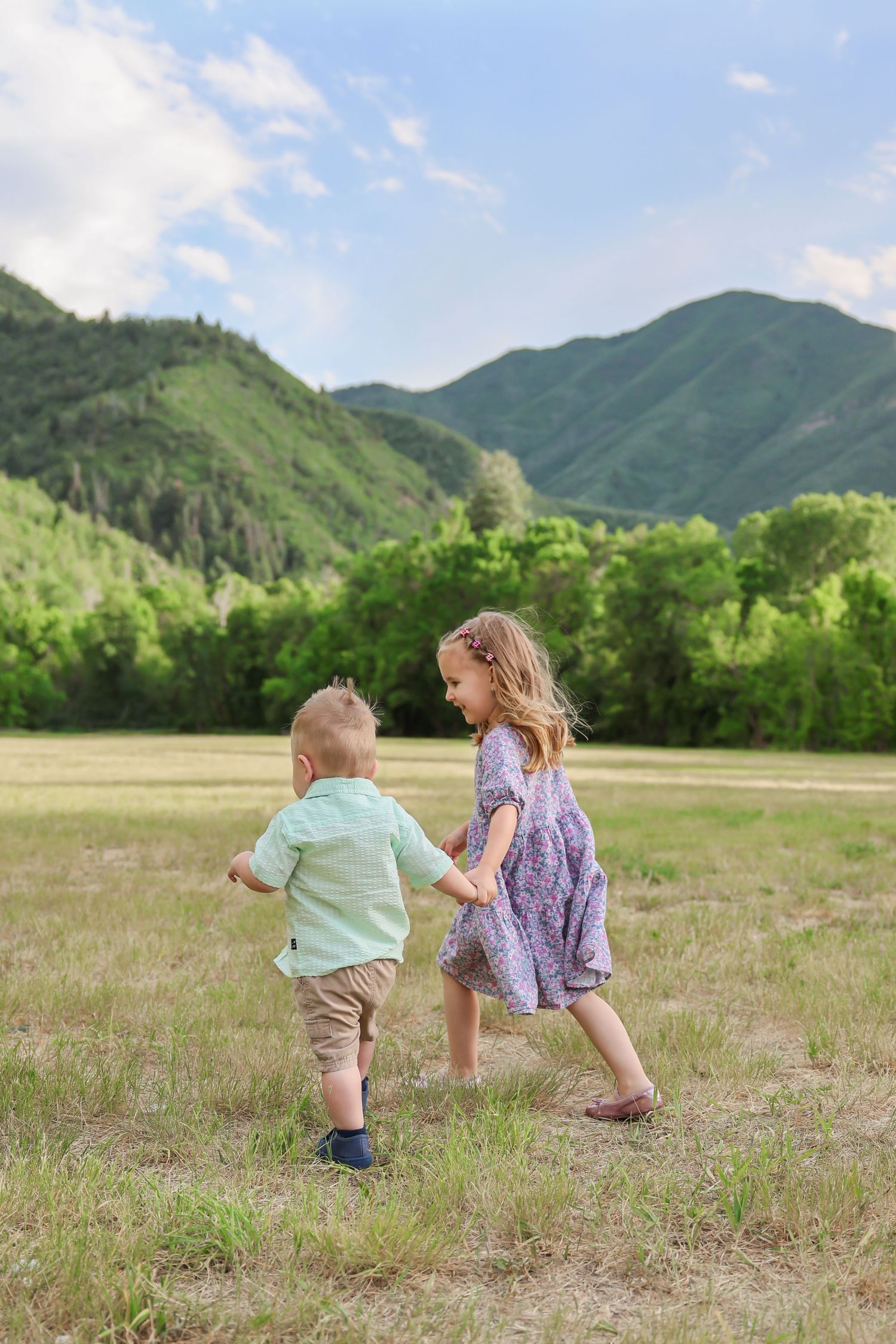 Family, kids, sibling photography at Jolley's Ranch, Hobble Creek Canyon, Utah County, by Utah County photographer