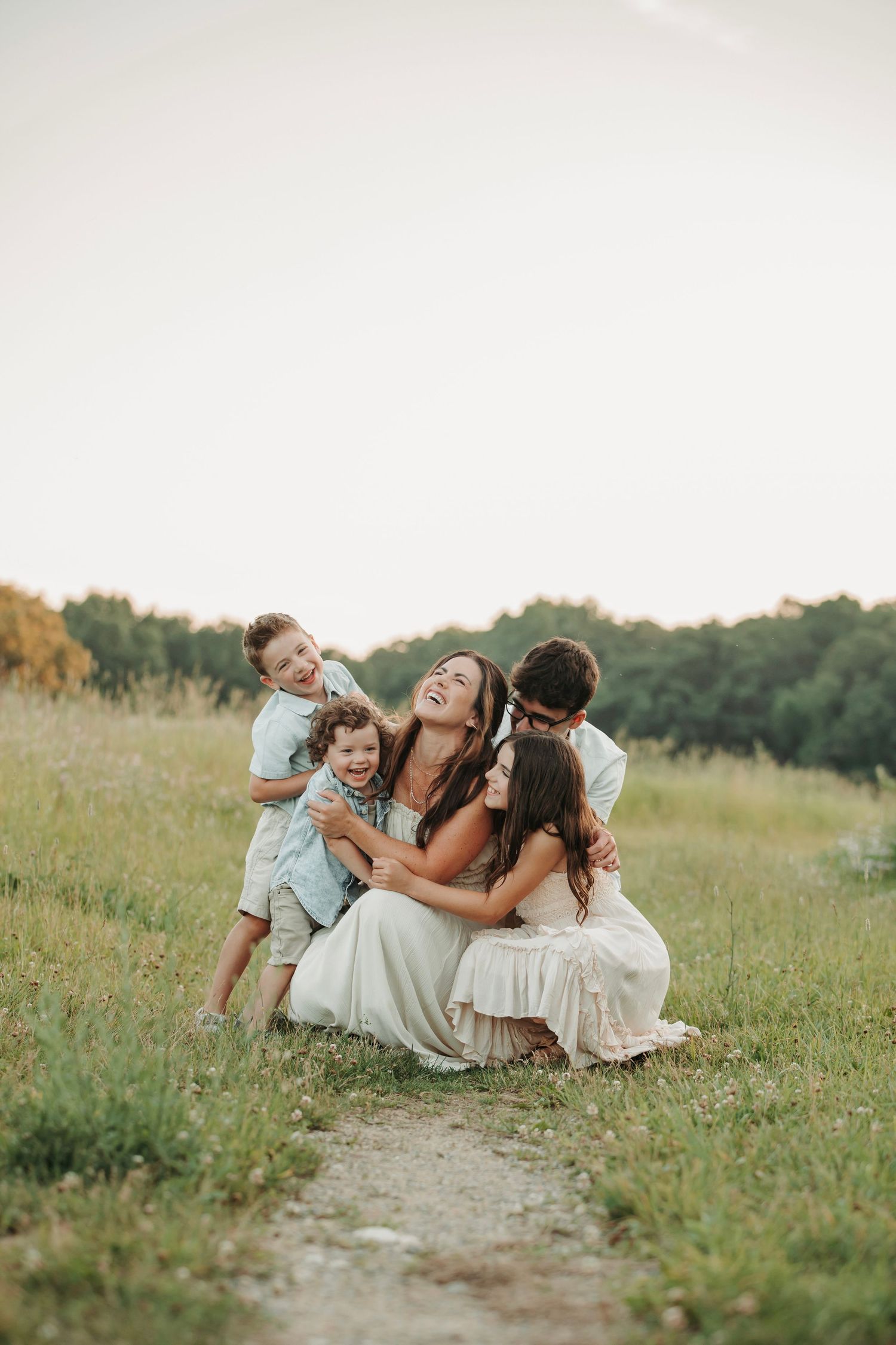 what to wear for family photos" "summer family photo outfits" "Michigan family photo outfit ideas" "what colors photograph best outdoors"