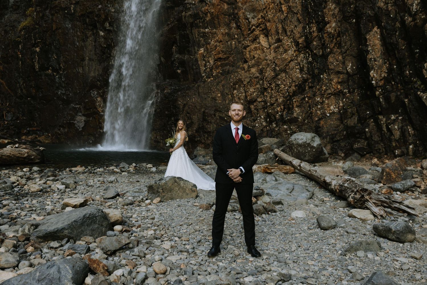 Romantic Washington couple elopement at Franklin Falls storytelling and documentary style photographer