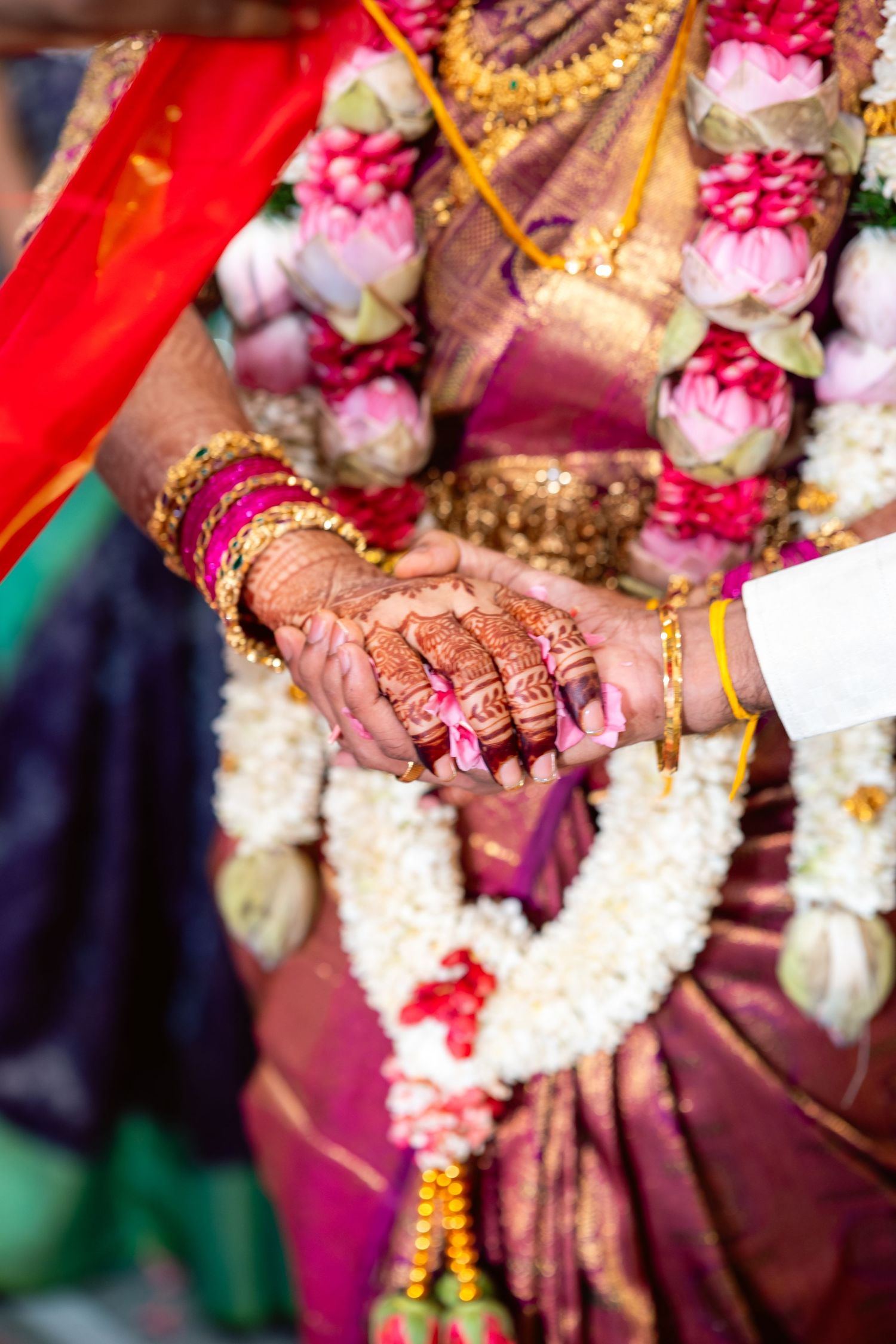 Traditional Agni Pradakshinam ritual at a South Indian wedding. Expert event coverage by Jeno Photography