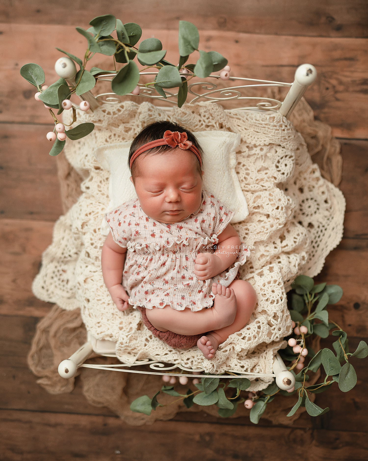 Newborn, maternity, & family photography studio located in between Atlanta, Georgia and Birmingham, Alabama with full service photo studio.
