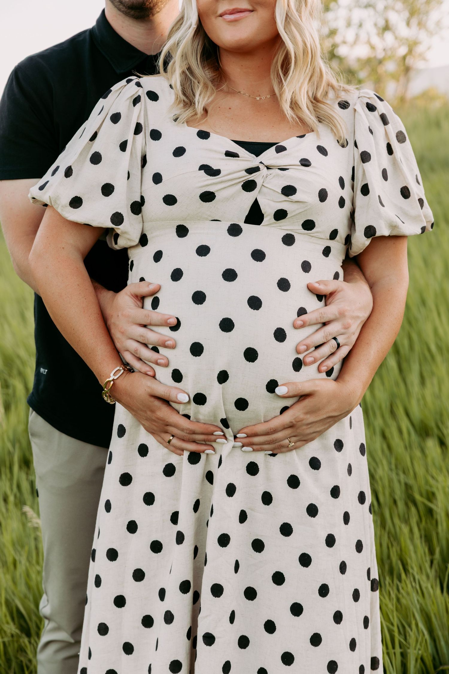Maternity photo session in the mountains Davis County area.