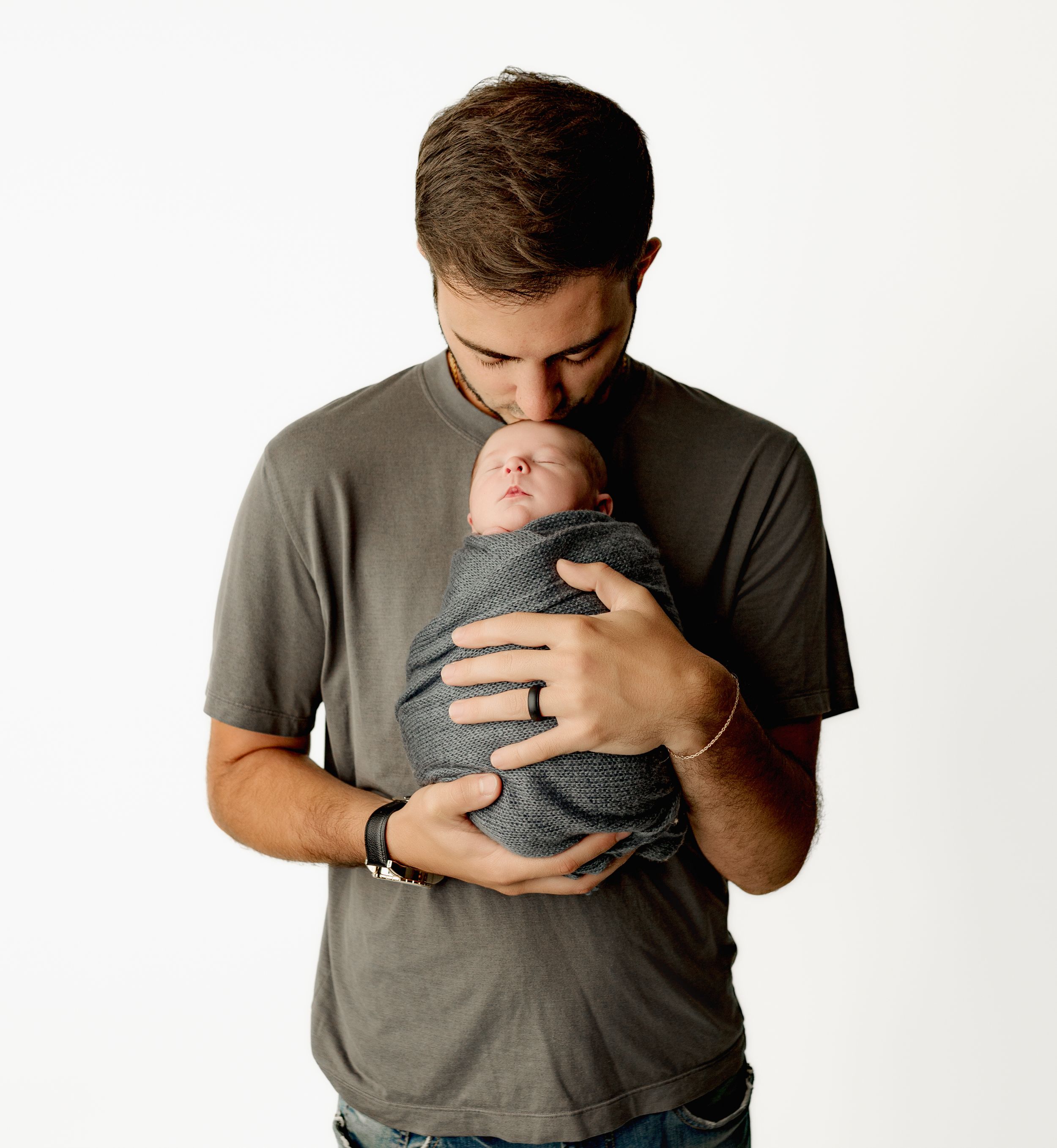 Bailey's Photography | Timeless White Backdrop Family Photo | Newborn and Parents Studio Session