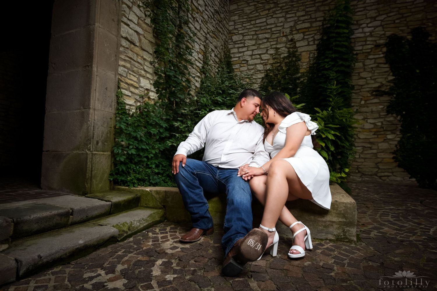Dallas Wedding Photographers Dallas Fort Worth Wedding Photo locations fotolilly photography DFW's BEST wedding photographers save the dates