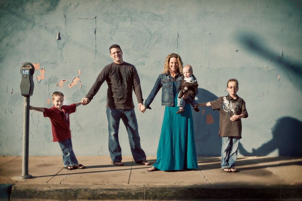 Family portrait by Wondertime Photography