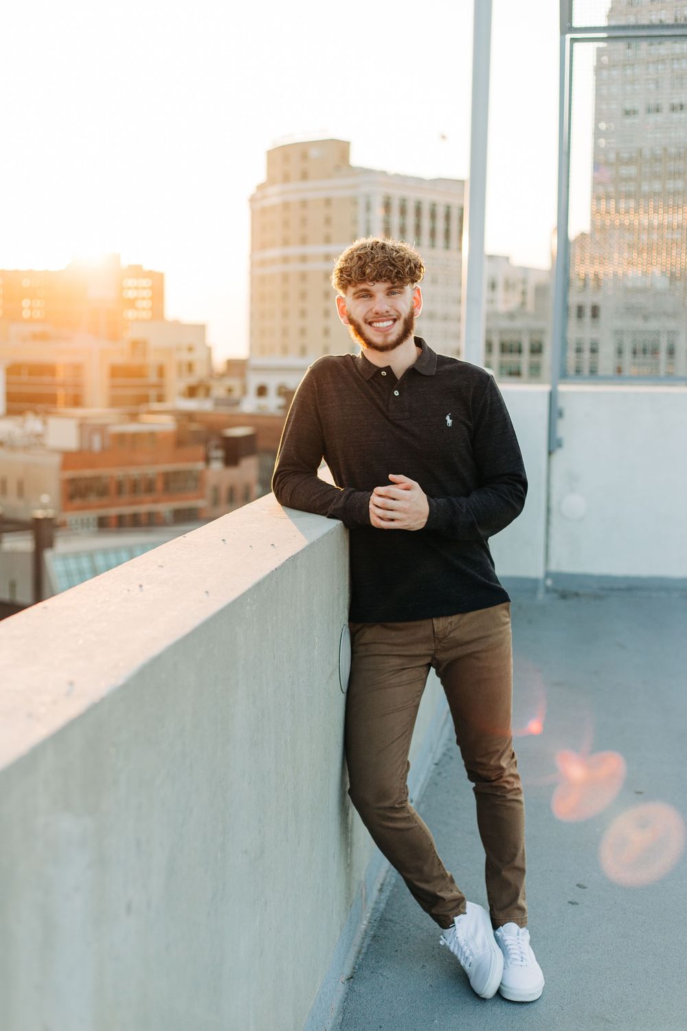 senior photo in city
