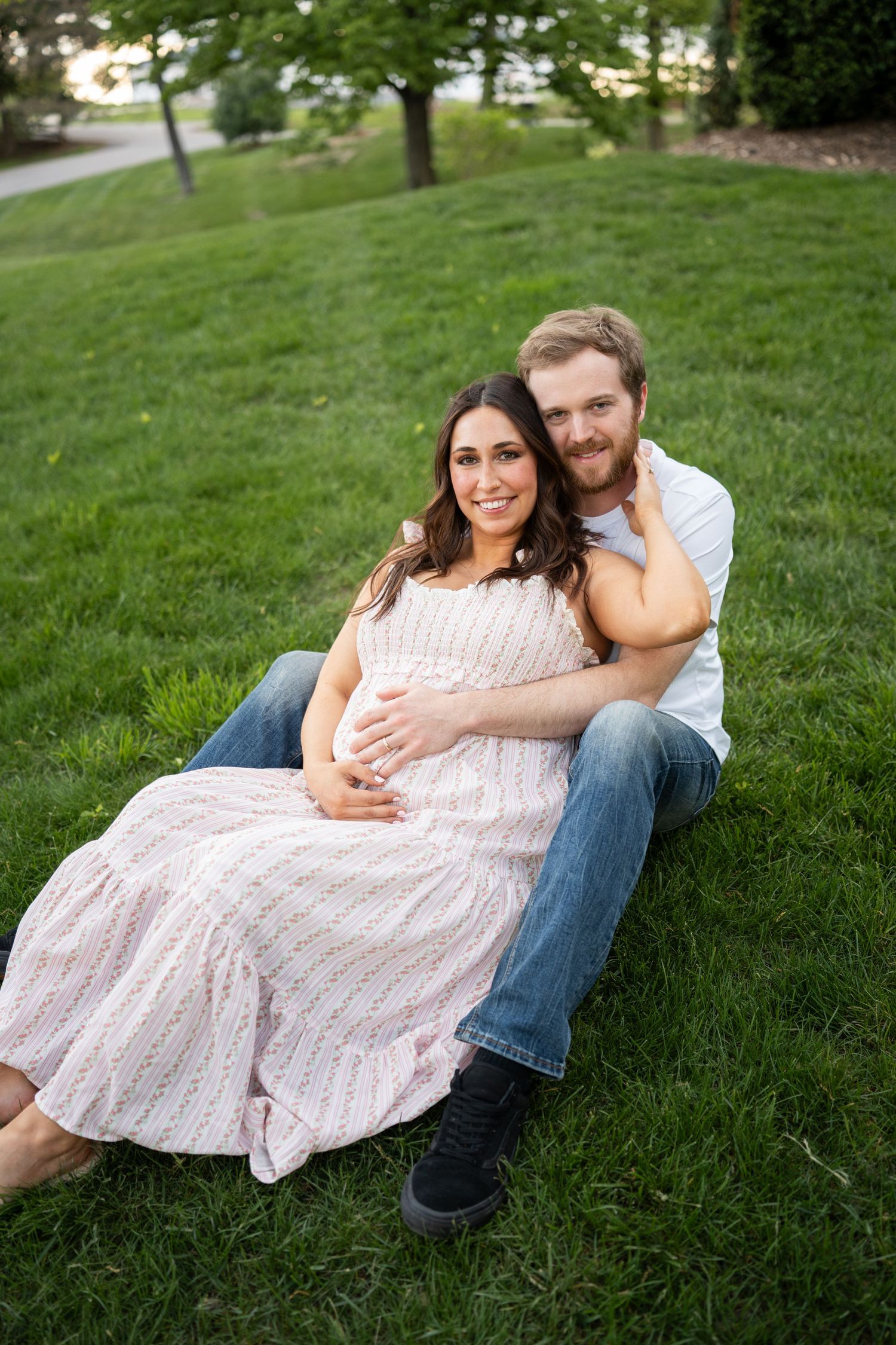 Motherhood Maternity Session Outdoor in Moon Township PA