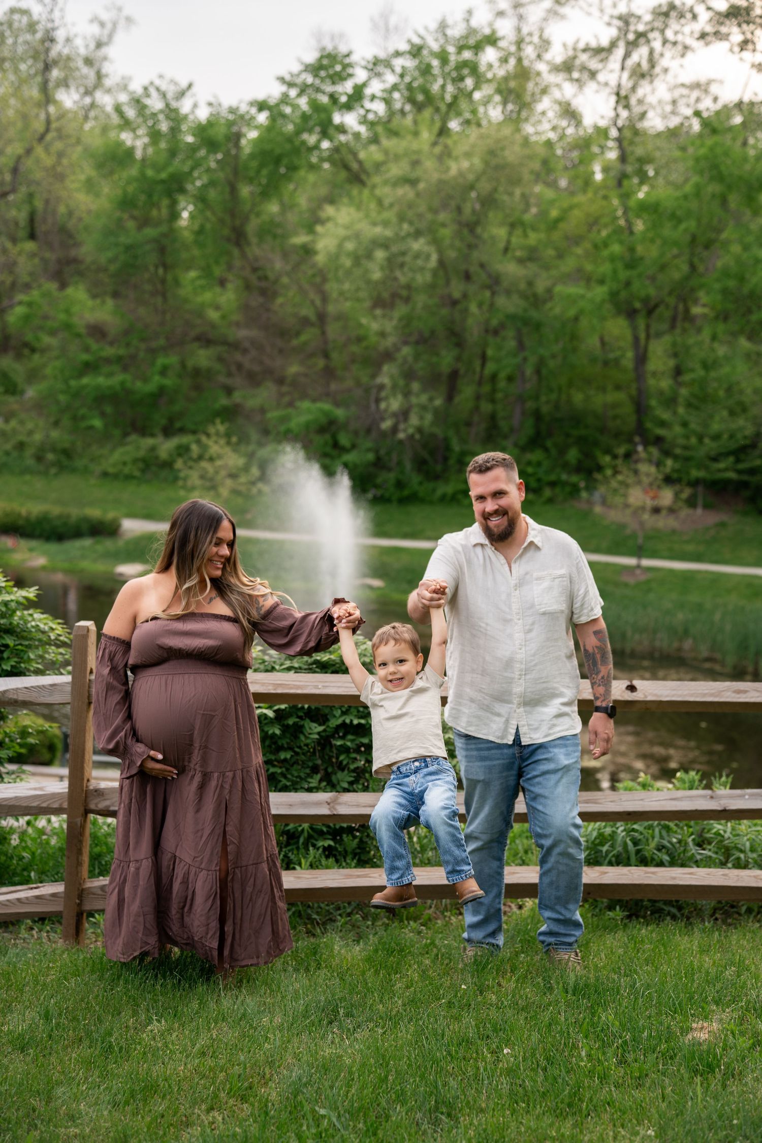 Family Maternity Session in Moon Township