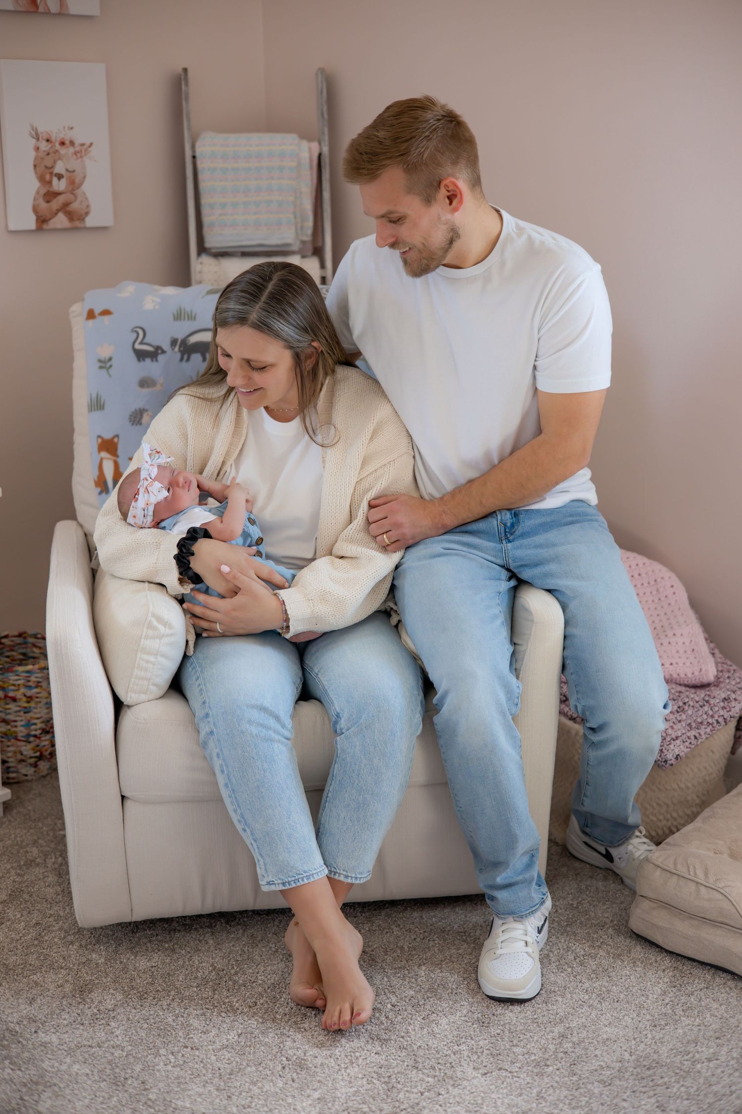 Waynesboro, VA newborn photographer capturing in-home lifestyle sessions. Cherish your baby’s first moments in the comfort of your own home.